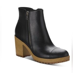 SUN+STONE WOMAN ROWAANP BOOTS